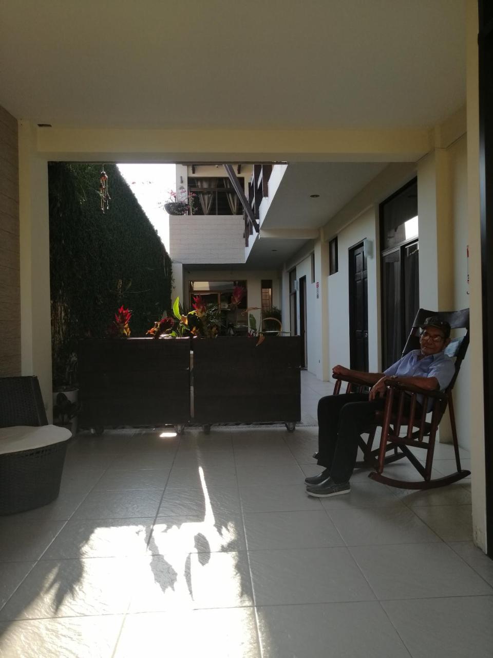 Cabinas Gosen Puntarenas Exterior foto